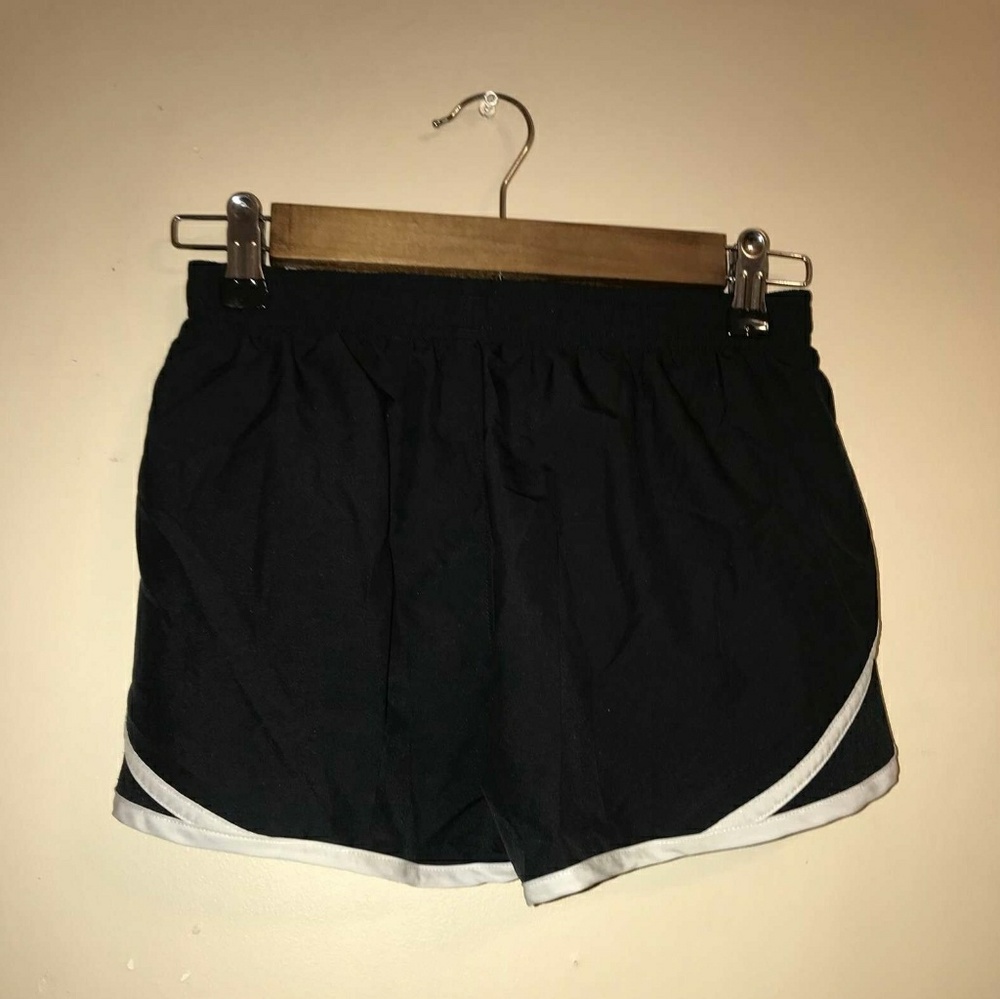 Running shorts